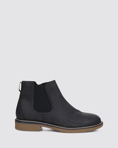 Chelsea Boots 1: MINNESOTA BOOTS BLACK RUB LEATHER