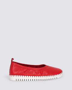 Django And Juliette: HEATON FLATS RED LEATHER