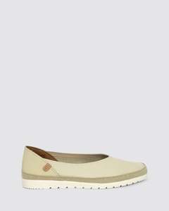 Womens Flats: NOELIA FLATS ALMOND LEATHER