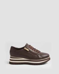 EAMMES LACE UP PLATFORMS CHOCOLATE