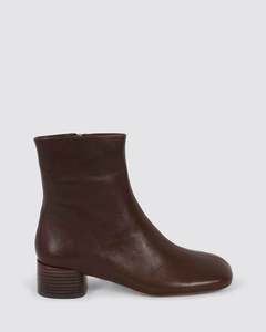 GLUVE ANKLE BOOTS CHOCOLATE