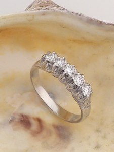 Diamond Rings: London Bridge Ring