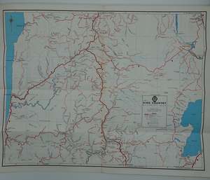 A vibrant colourful AA map of the King Country from the 1960s