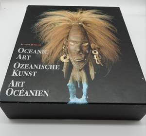 A nice boxed set of Oceanic Art by Anthony Meyer