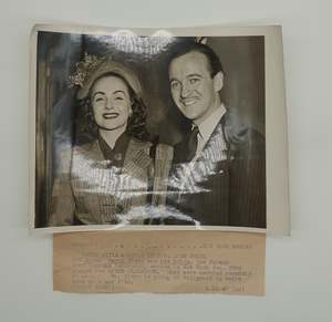 Scarce B&W Movie star photography.... 'David Niven Arrives in U.S. With Bri&hellip;