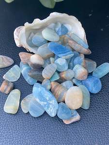 Products: Blue Onyx Chips