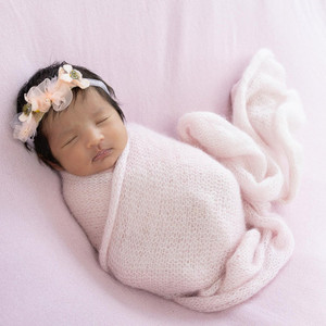 Products: NEWBORN Cheerful Bundle Photoshoot Angela Scott Photography