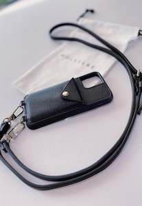 Holstere: Holstere - Manhattan iPhone Case - Black