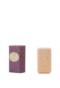 Claus Porto: Wax Sealed Soap Bar 150g - 8741 Pear Sandalwood