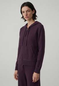 Sweaters Hoodies: 496 Cashmere Blend Weekend Hoody - Merlot