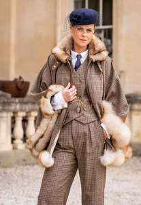 Gold Label Chiltern Cape - Abbot Check Tweed