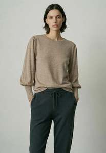 Aleger Cashmere: 071 Always Bell Sleeve - Beige