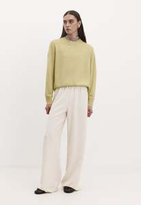 Harris Tapper: Cyrus Jumper - Elderflower