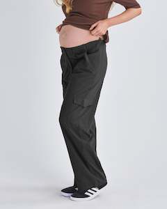 Naomi Maternity Cargo Pants in Black