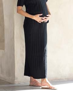 Zélie Wide Rib Maternity Midi Skirt in Black