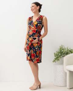 Evelyn Maternity Classic Wrap Dress in Floral Print