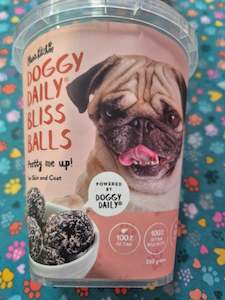 Dog And Puppy Treats: Doggy Daily Bliss Balls - Pretty Me Up!