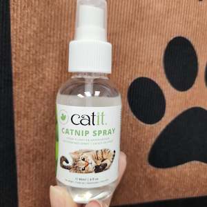Cat And Kitten Toys: Catit Liquid Catnip Spray 90ml
