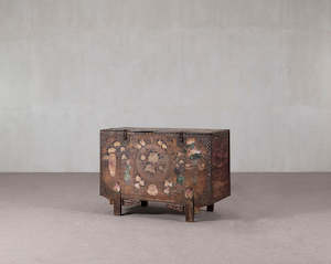 Sideboards: ANTIQUE PAINTED TRUNK