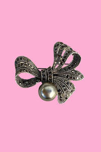 Necklaces: Moonlight Bow Brooch