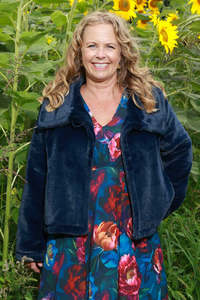 Curve Collection: Not Too Furry Too Jacket - Navy