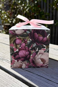 Wholesler Availability: AS - Memo Notetaker Cube - Crimson Whisper