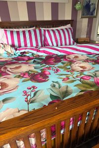 Cotton - Duvet Cover Set - Crimson Whisper