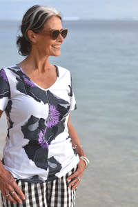 T Shirts: Mismatch Tee Enchantment - White Poppy - SALE