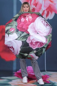 Wholesler Availability: Pop Up Umbrella - Garden Amour