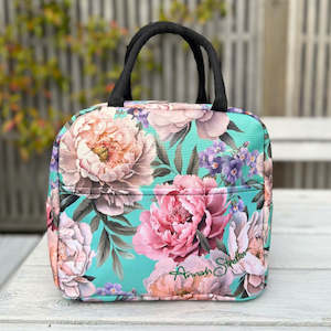 Cosmetic Insulated Travel Bag - Whispers of Spring