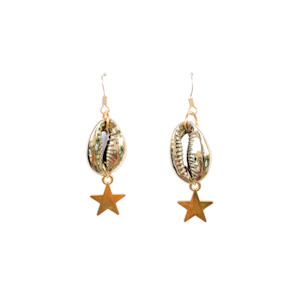 The Stars Edit: Mini Star Shell Earrings