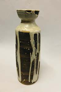 Mid Century NZ pottery Vase L. Heath