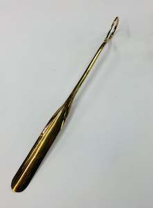 Brassware: Long brass shoe horn