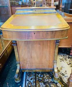 Victorian Walnut Inlay Davenport desk