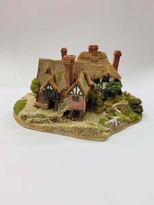 Lilliput lane Oakwood Smithy