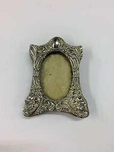 Clocks Mirrors And Frames: Small ornate Sterling Silver photo frame