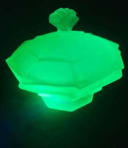 Uranium green glass jewellery box