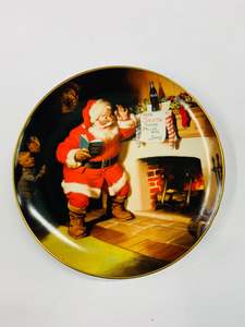 Coca Cola Christmas plate