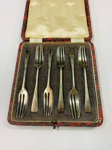 Cutlery 1: Set 6 Art Deco cake forks