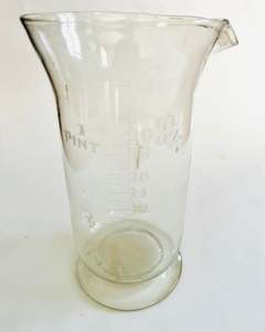 Cookware: Glass Becker wIth Spout