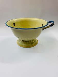 Cookware: Vintage enamel colander