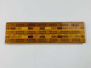 Kiwiana: NZ native Timbers cribbage board