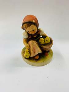 Goebel girl with chickens