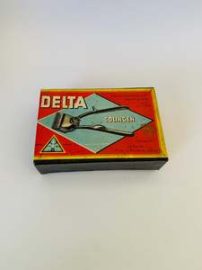 Vintage Delta hair clippers