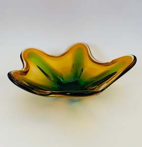 Crystal And Glass Compotes And Bowls: Yellow and Green Art Glass Bowl