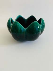 Planters And Jardinieres: Blue mountain pottery small planter