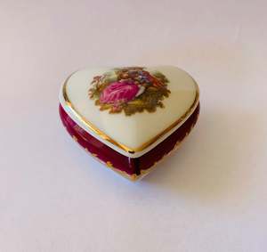 Chinaware: Limoges Heart Shaped Jewellery Box