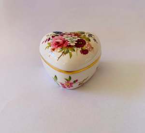 Chinaware: Heart Shaped Hammersley Jewellery Box