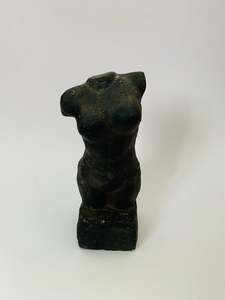 Pottery: Antique pottery ladies nude bust