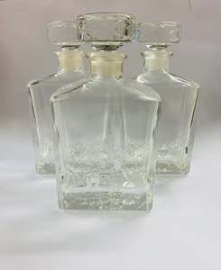 Set of 3 crystal whisky decanters